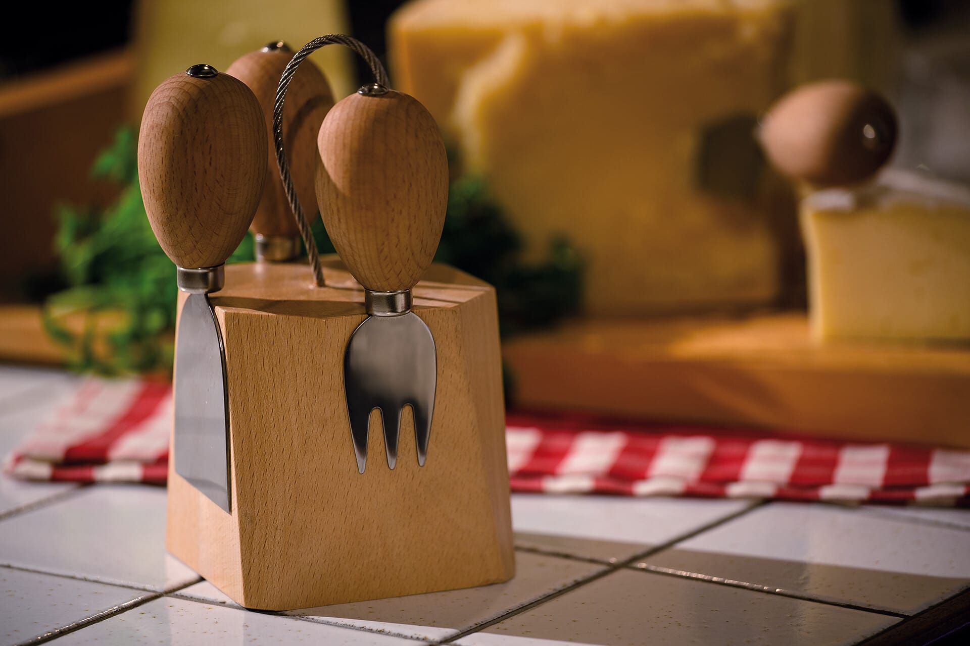 Portacoltelli formaggio magnetico in faggio